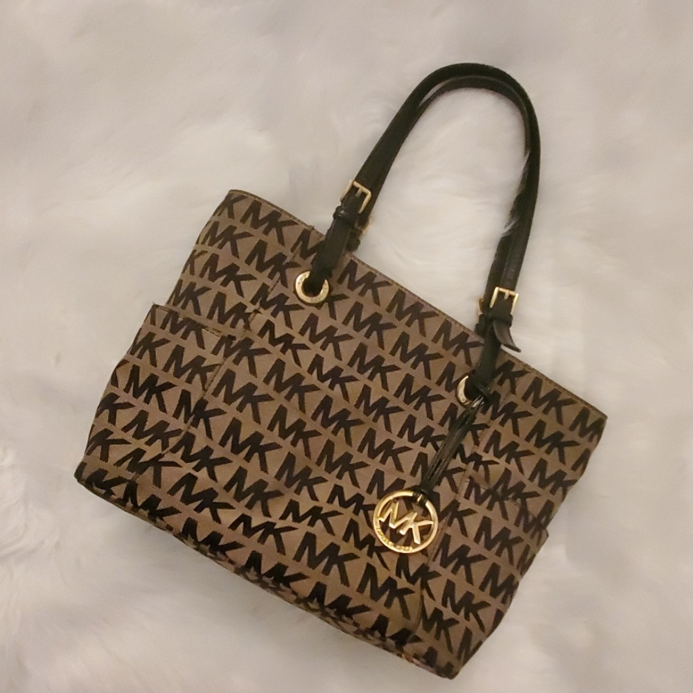 Mk tote purse